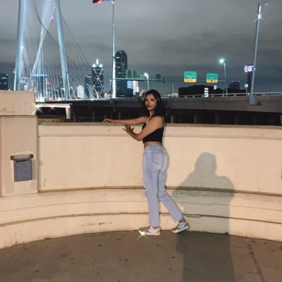 Meet the Posher Other - Meet your Posher, Maricruz